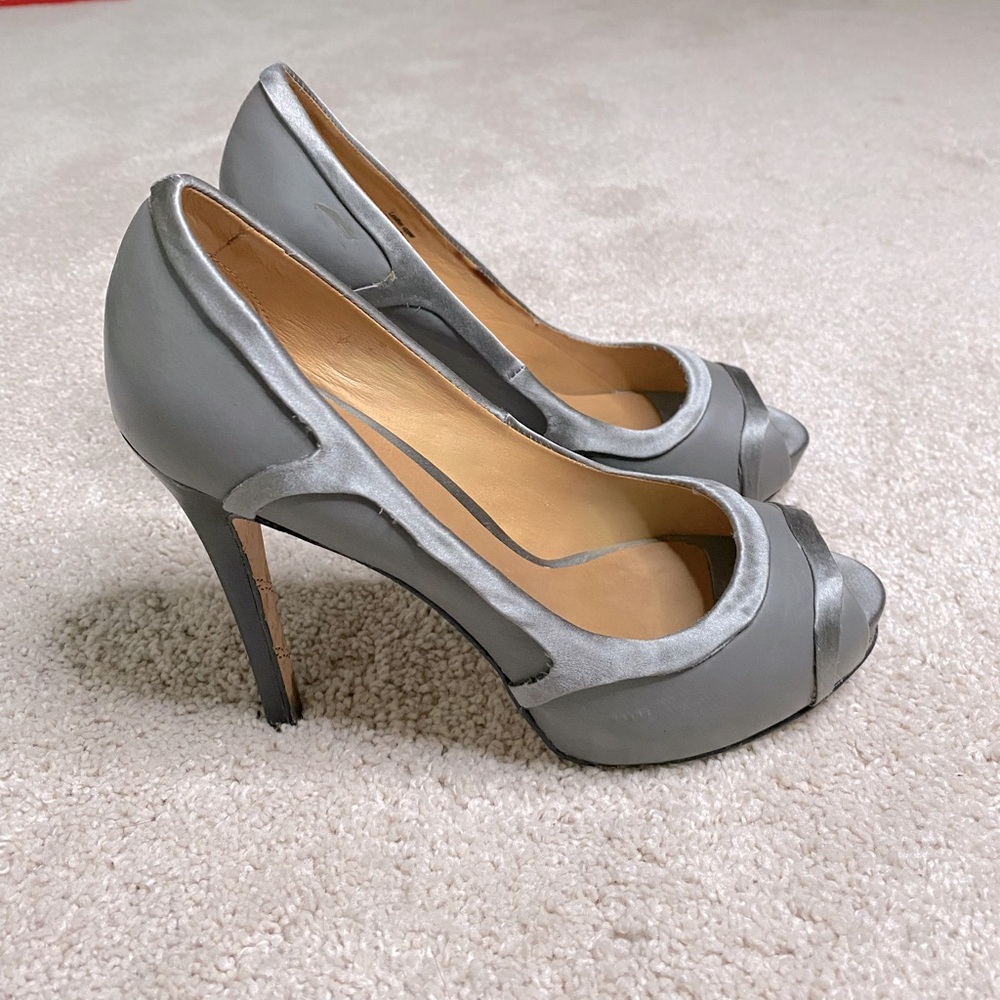 L.A.M.B. Leighton Gray Leather Peep Toe Stiletto Platform Heels 6.5